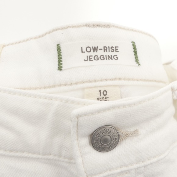NWT American Eagle‎ AE77 Low-Rise Jegging White Women's 10 Short - Picture 3 of 9